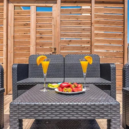 Appartamento Amazing Seaview With Jacuzzi Durrës